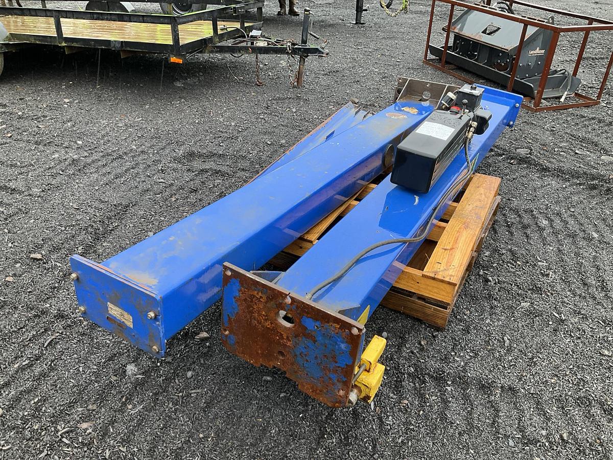 Used Plazza Two Post Car Lift