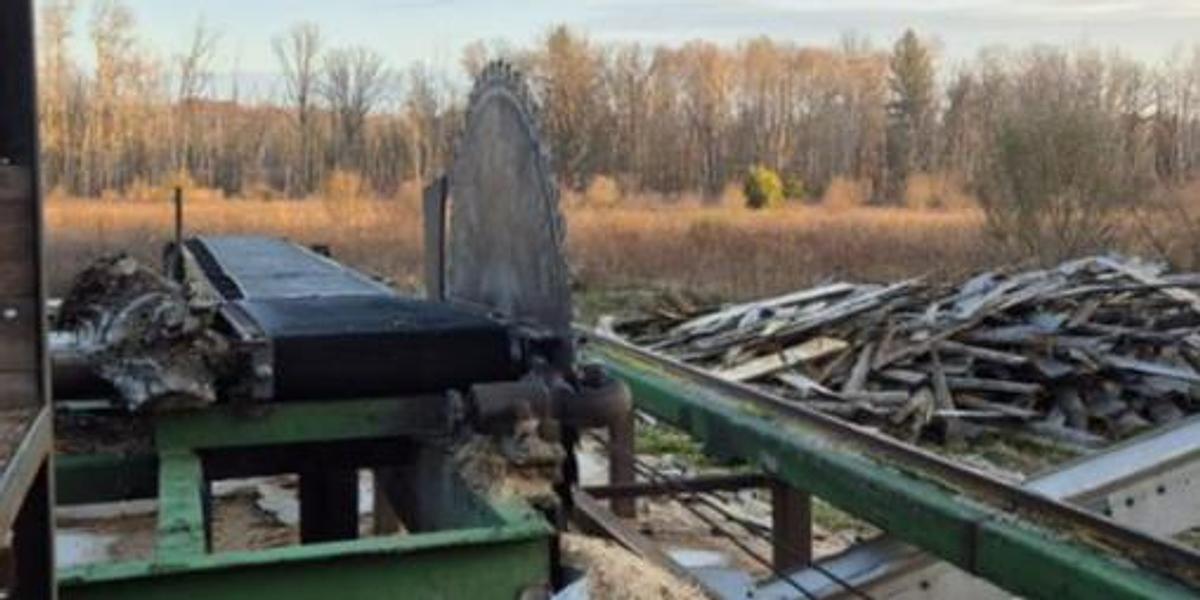 Used Right Hand Circular Sawmill Setup