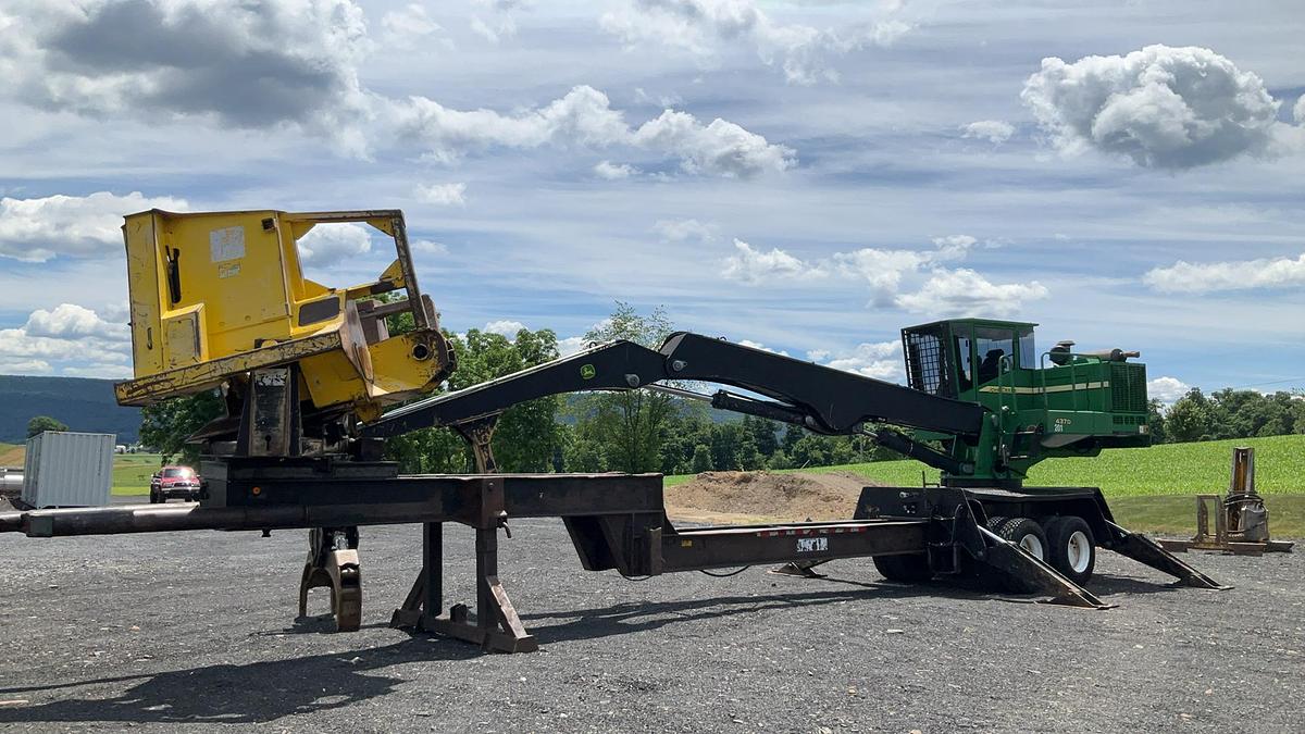Used 2015 John Deere 437D Knuckleboom Loader