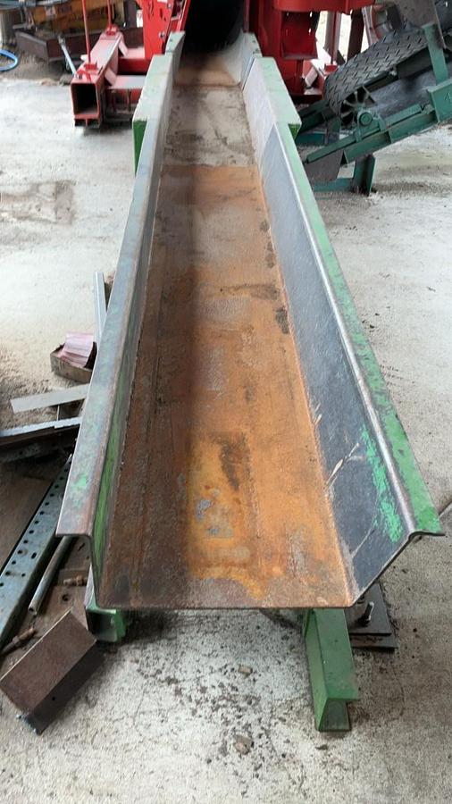 Used Precision Husky 16FT Vibrating Conveyor
