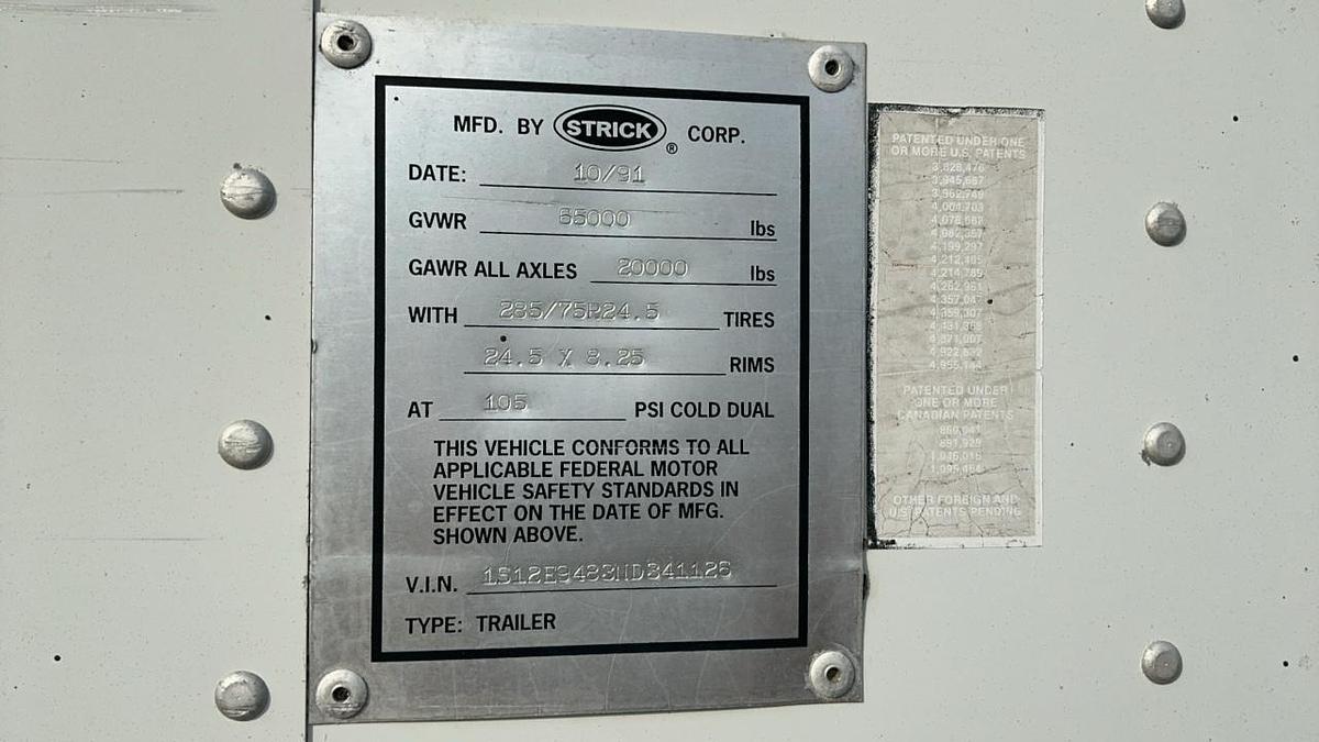 Used 1998 Strick Van Trailer
