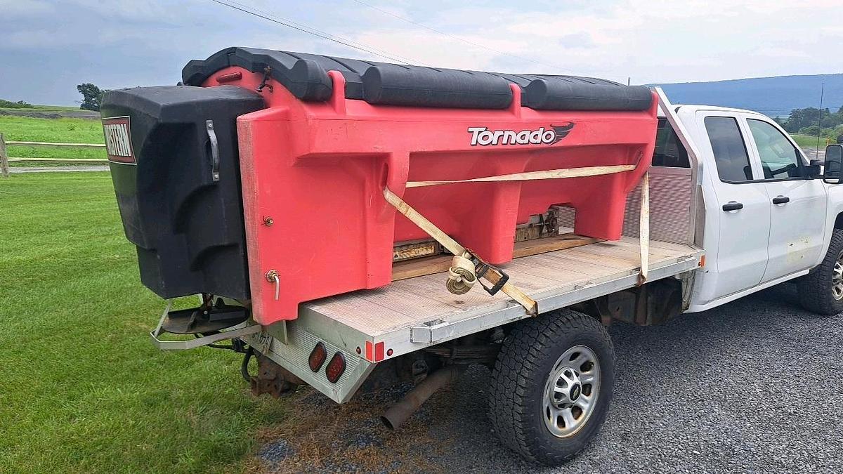 Used 2015 Chevy 2500 Flatbed Truck