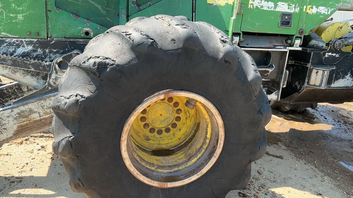 Used 2010 John Deere 548GIII Grapple Skidder