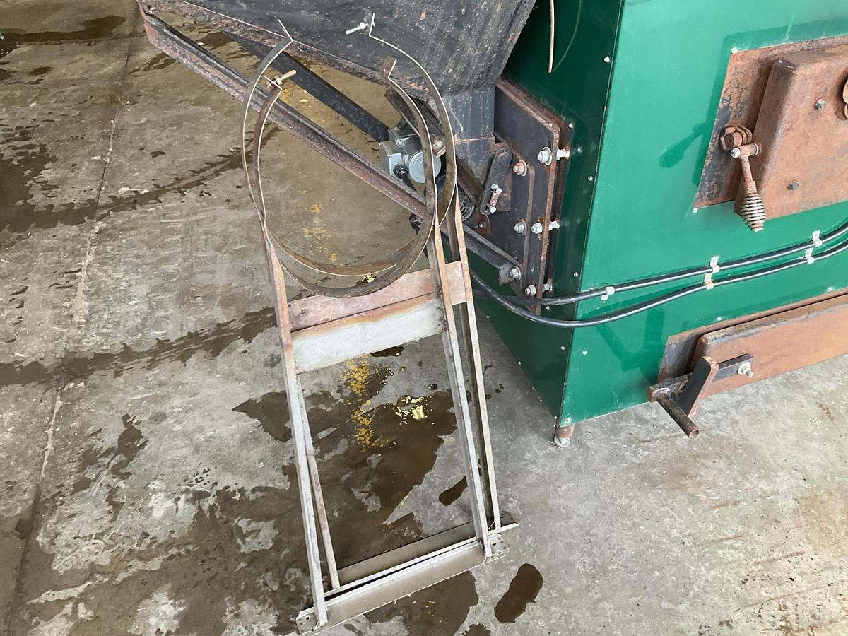 Used Glenwood 175,000 BTU Coal Furnace