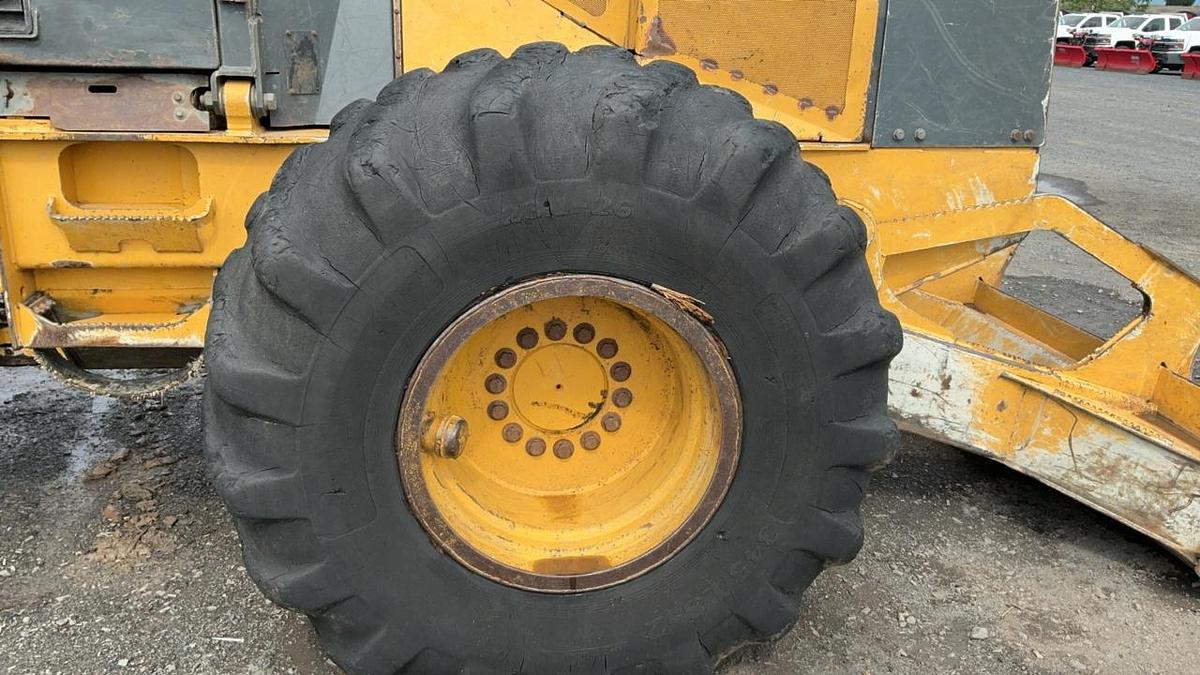 Used 2005 John Deere 540 GIII Skidder