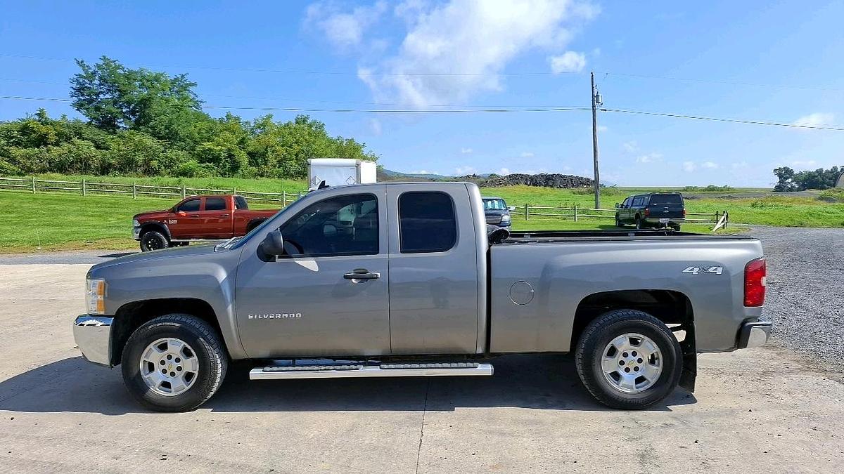 Used 2013 Chevy 1500 Pickup Truck