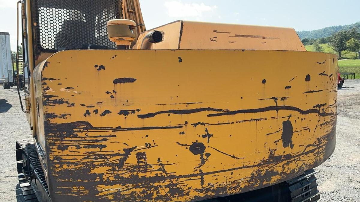 Used 1988 John Deere 490D Excavator