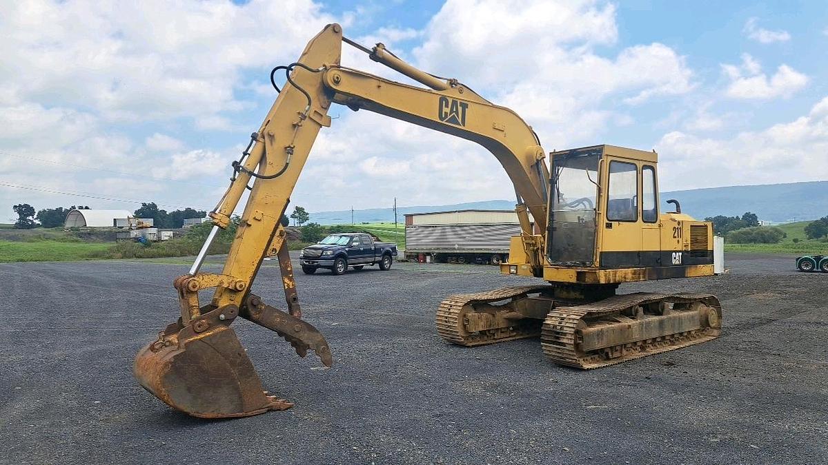 Used 1989 Caterpillar 211 Excavator