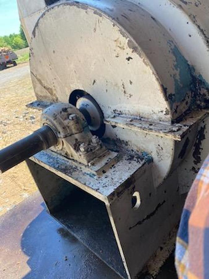 Used HD 40 Montgomery Blo-Hog