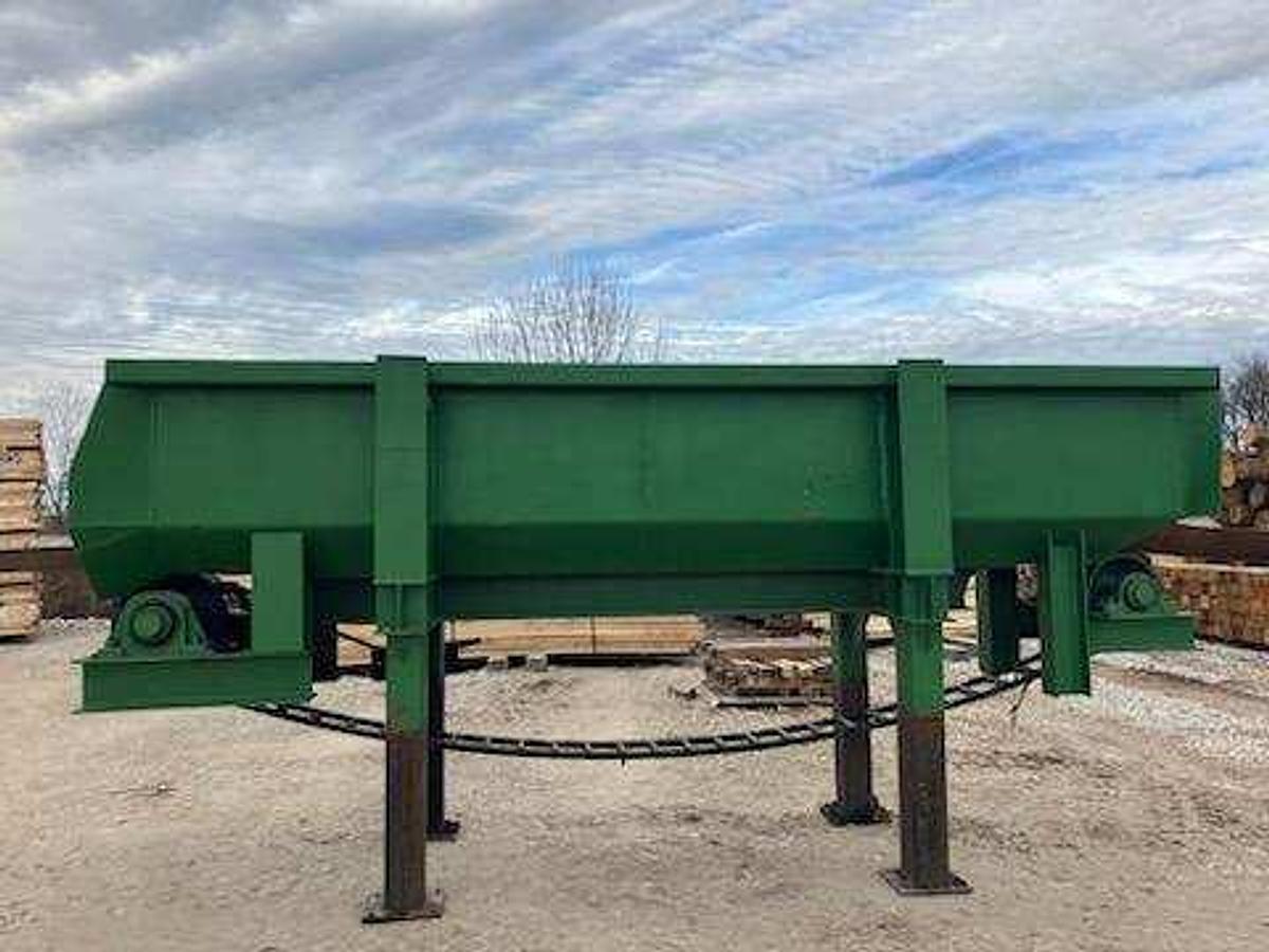 Used 36" x 16' Log Trough