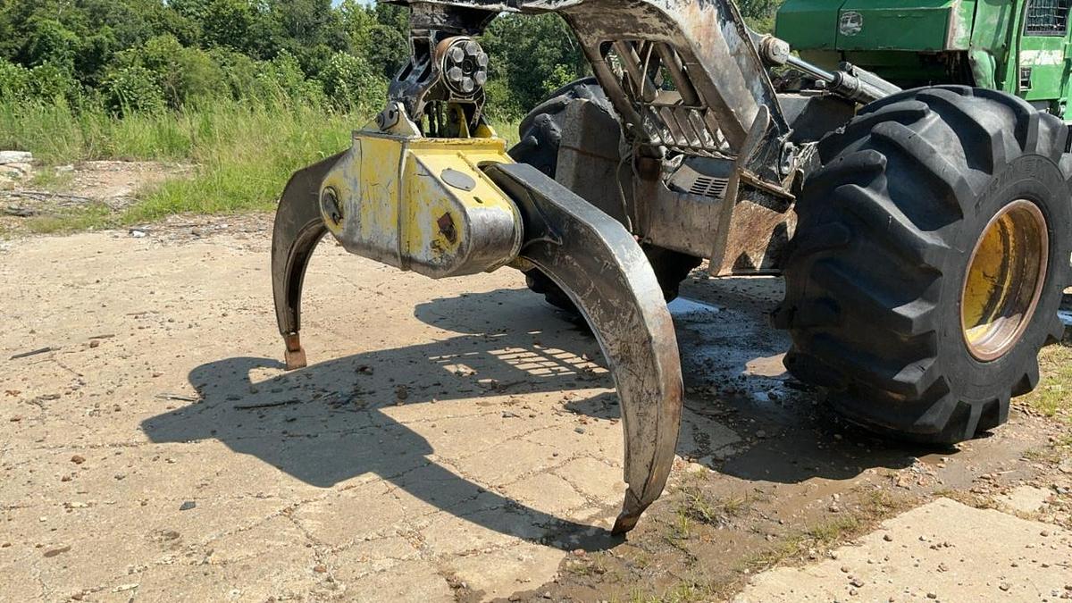 Used 2010 John Deere 548GIII Grapple Skidder