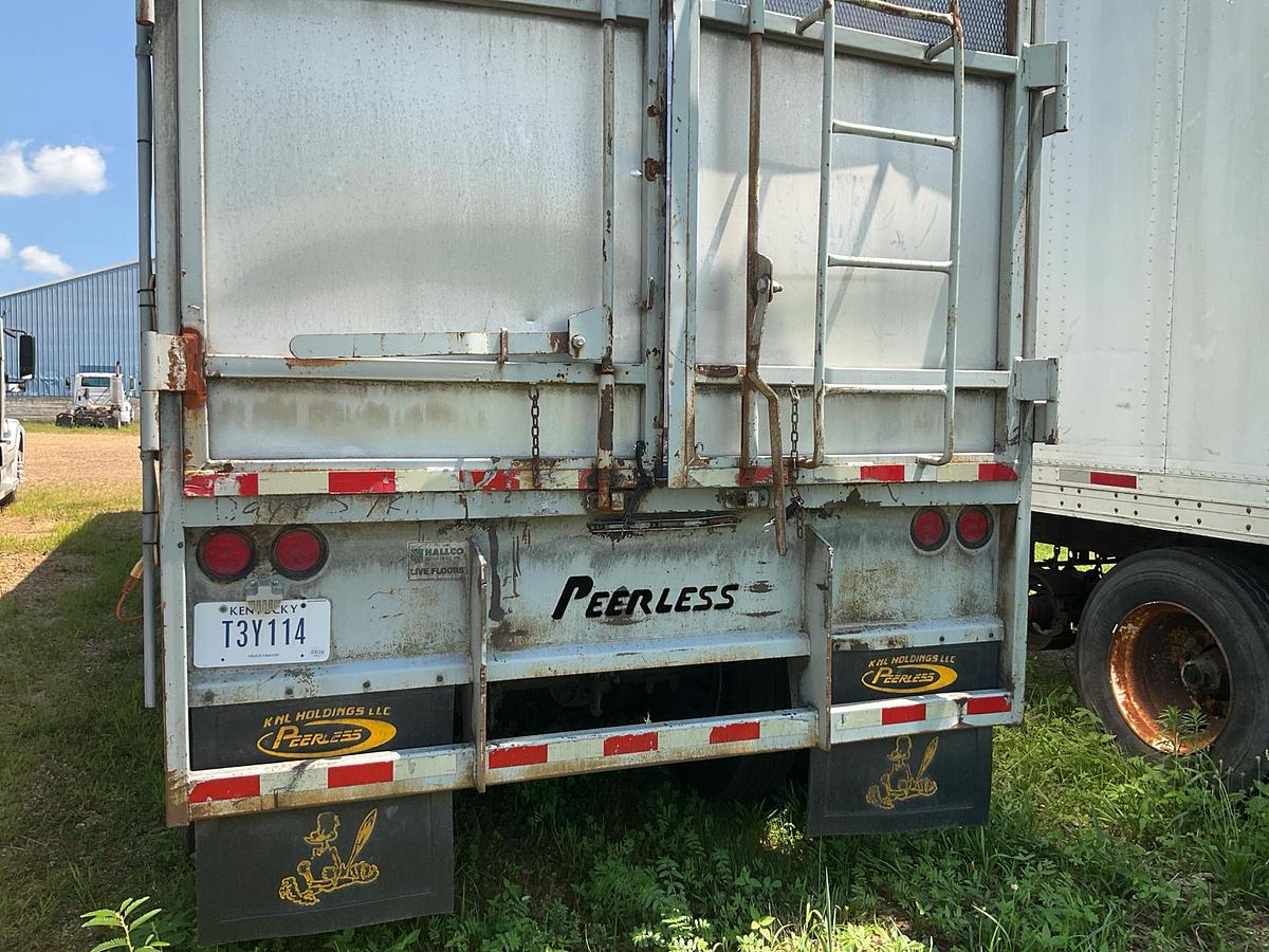 Used 2010 Peerless Live Floor Trailer