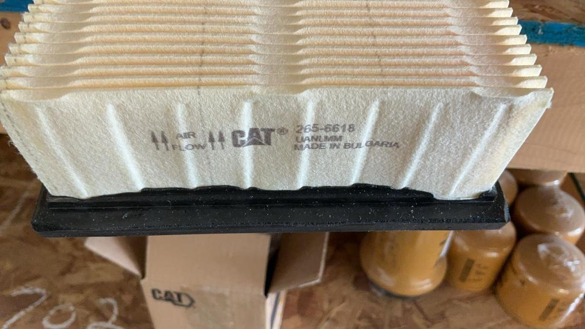 Used CAT Air and Oil/Fuel Filters