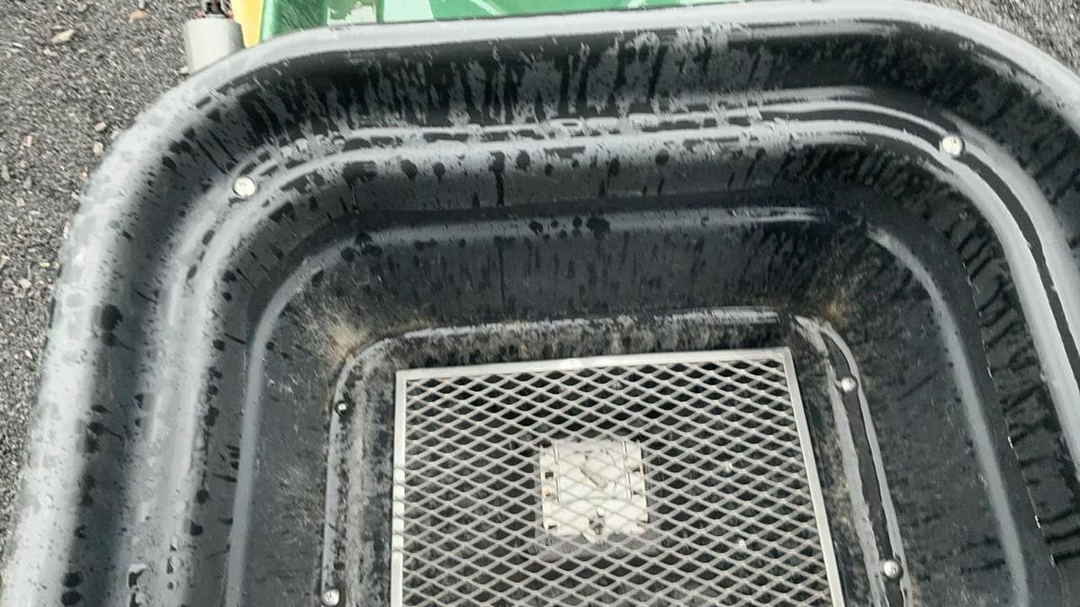 Used Turfco 85875 Sprayer/Seeder