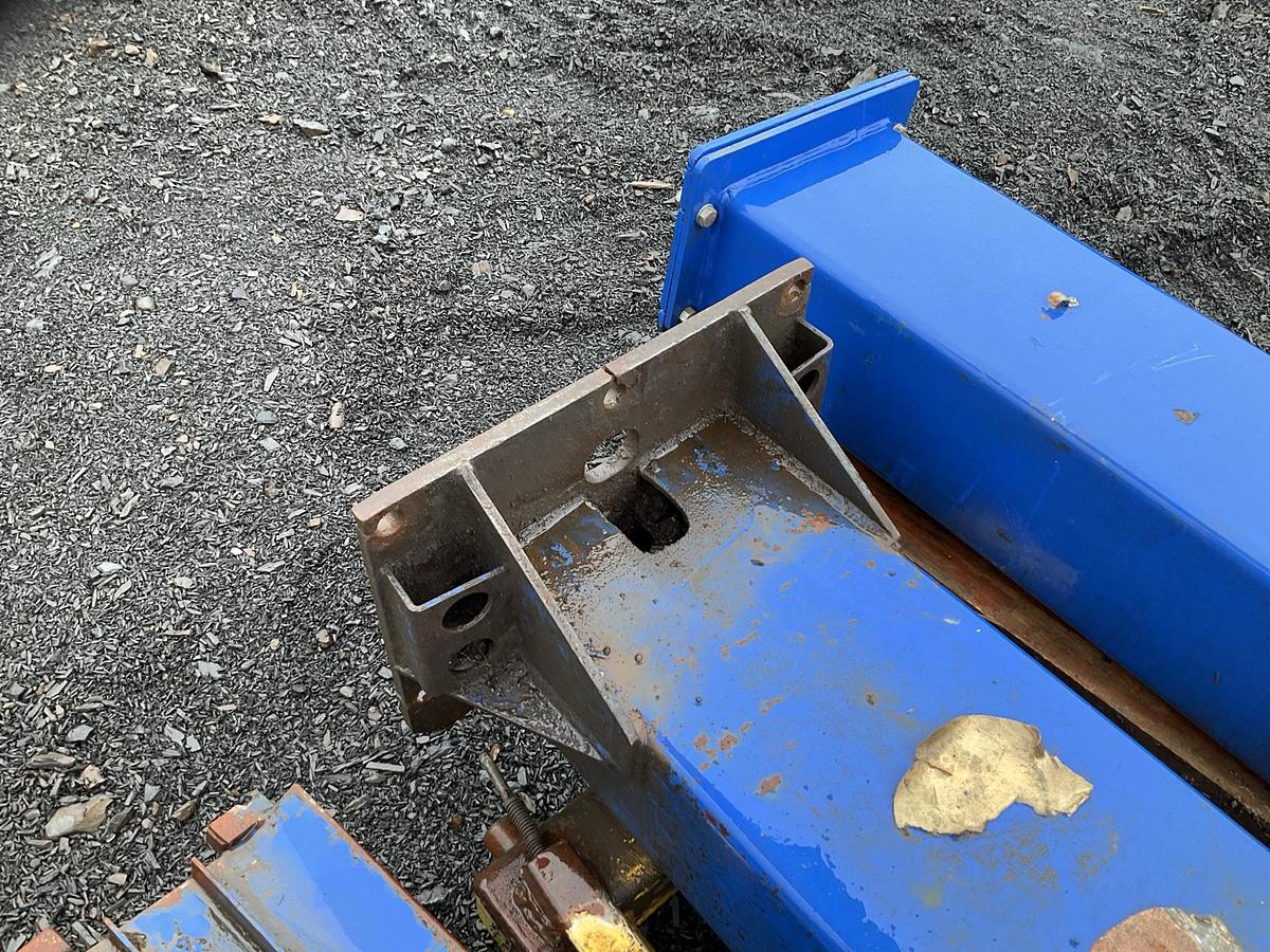 Used Plazza Two Post Car Lift