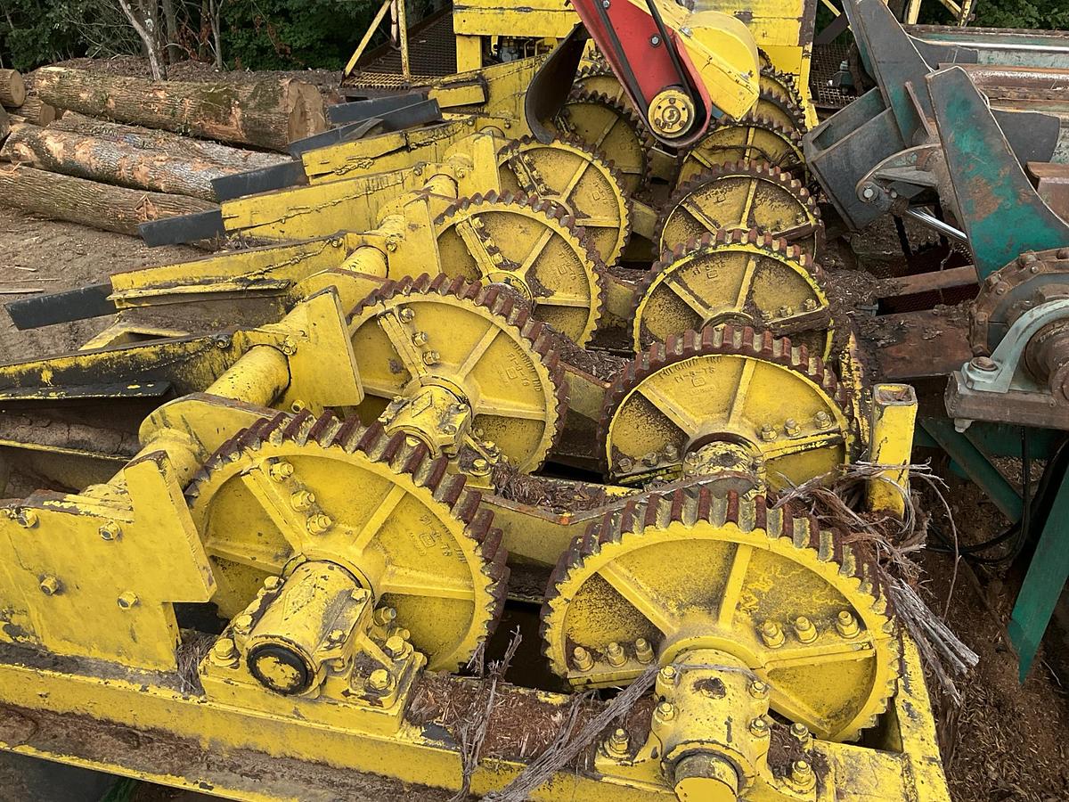 Used Fulgum E-616 Rosserhead Debarker