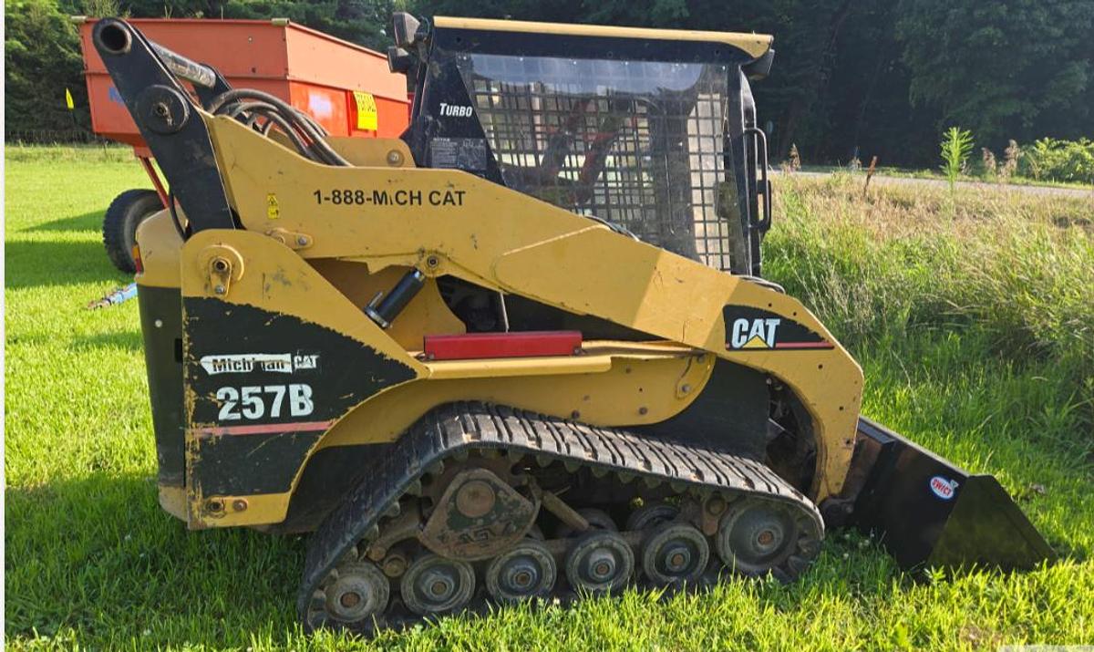 Used Cat 257B Track Skidsteer