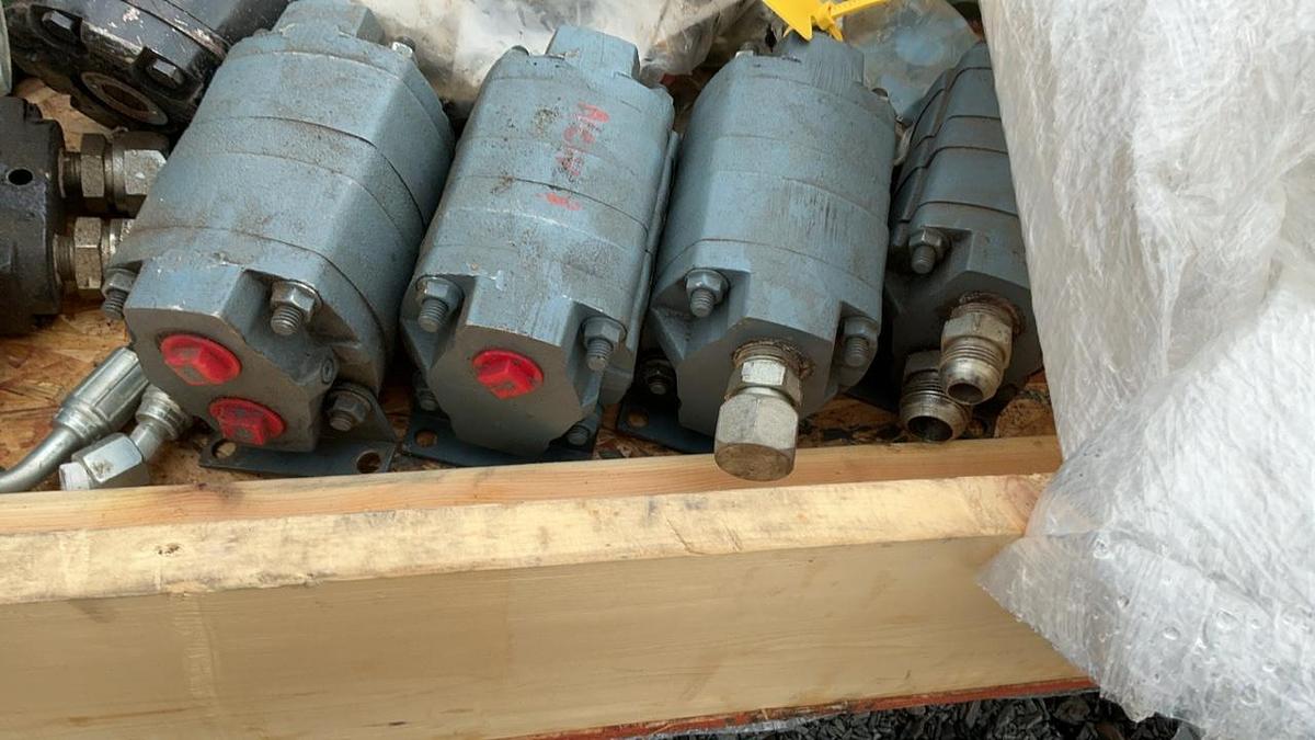 Used Hydraulic Parts