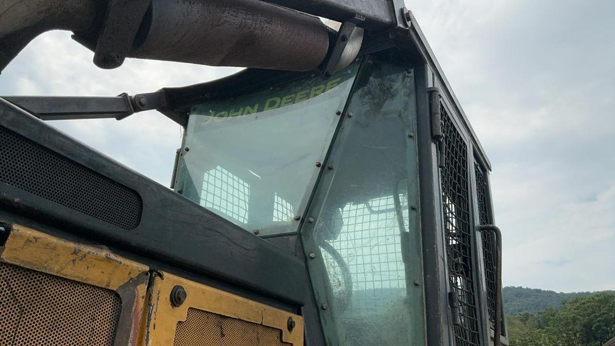 Used 2005 John Deere 540 GIII Skidder