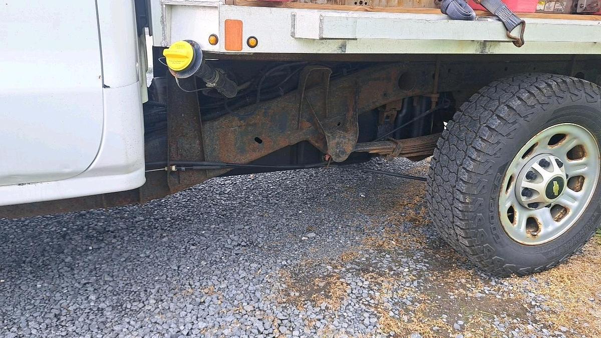 Used 2015 Chevy 2500 Flatbed Truck