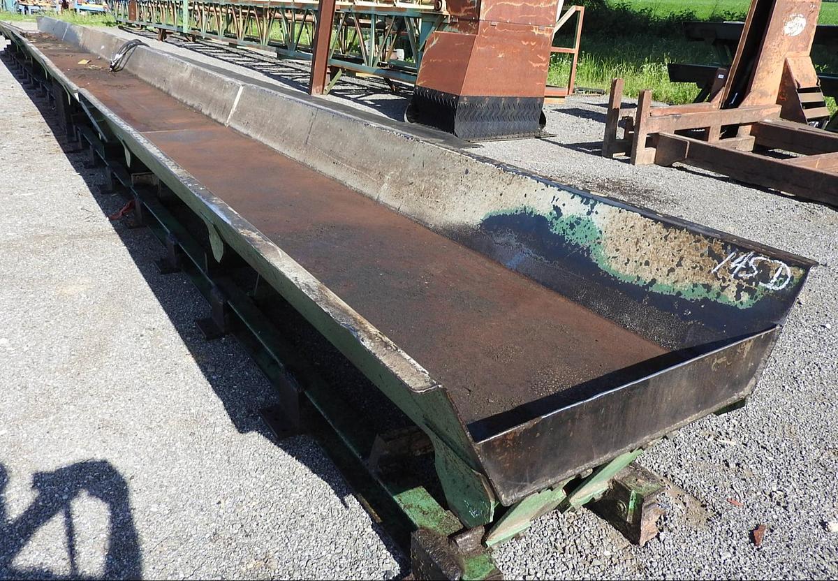 Used Vibrating Conveyor