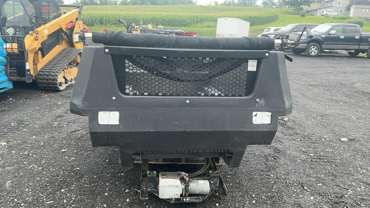 Used Dumper Dogg 5532000 Pickup Bed Insert