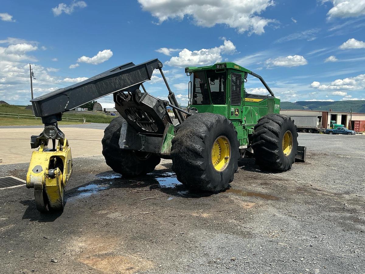 Used 2019 John Deere 848L Grapple Skidder