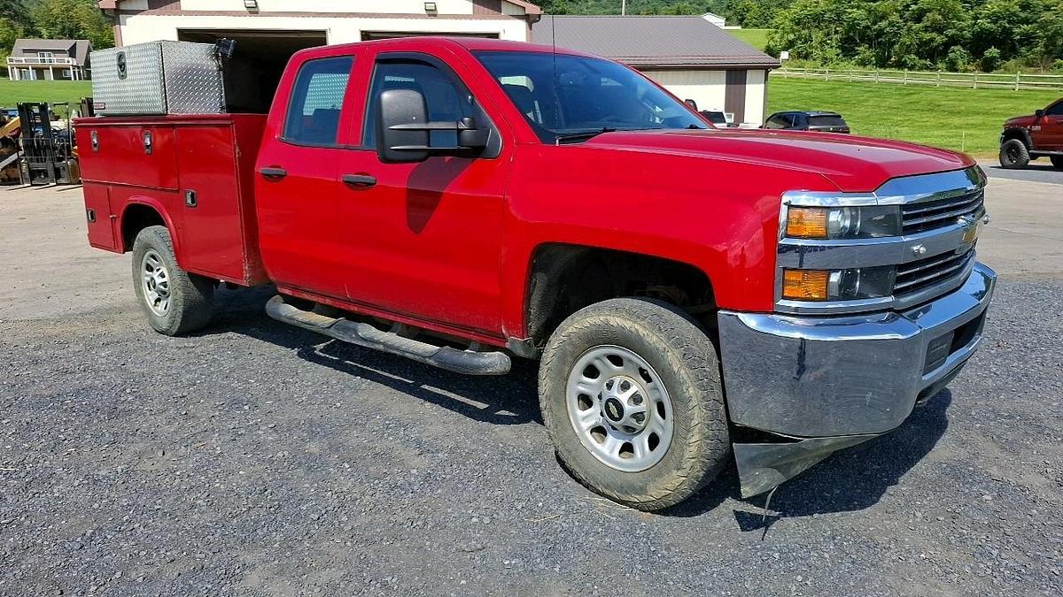 Used 2015 Chevy 3500 Truck
