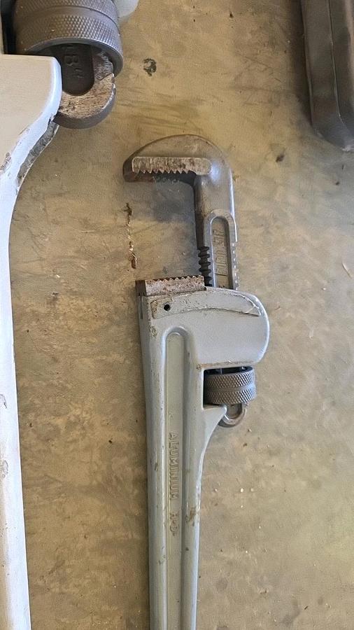 Used Heavy Duty Aluminum Pipe Wrenches
