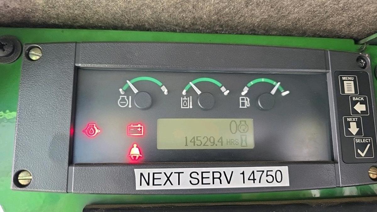 Used 2014 John Deere 437 Knuckleboom Loader