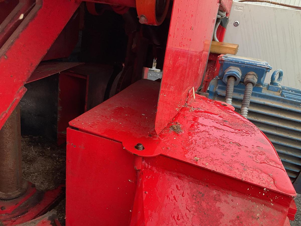 Used Woodlandia 200 Logripper