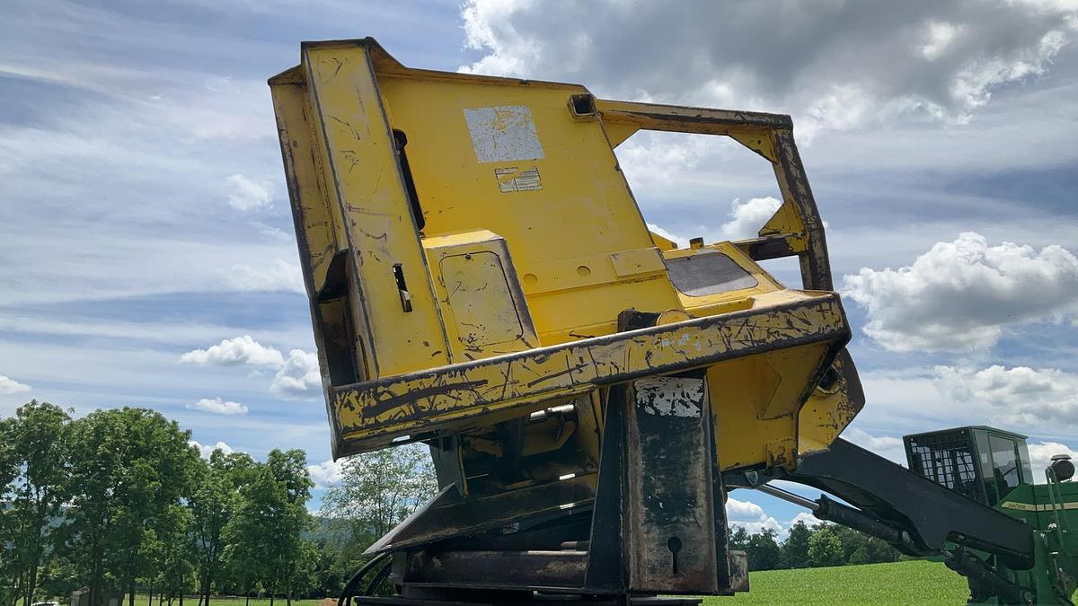 Used 2015 John Deere 437D Knuckleboom Loader