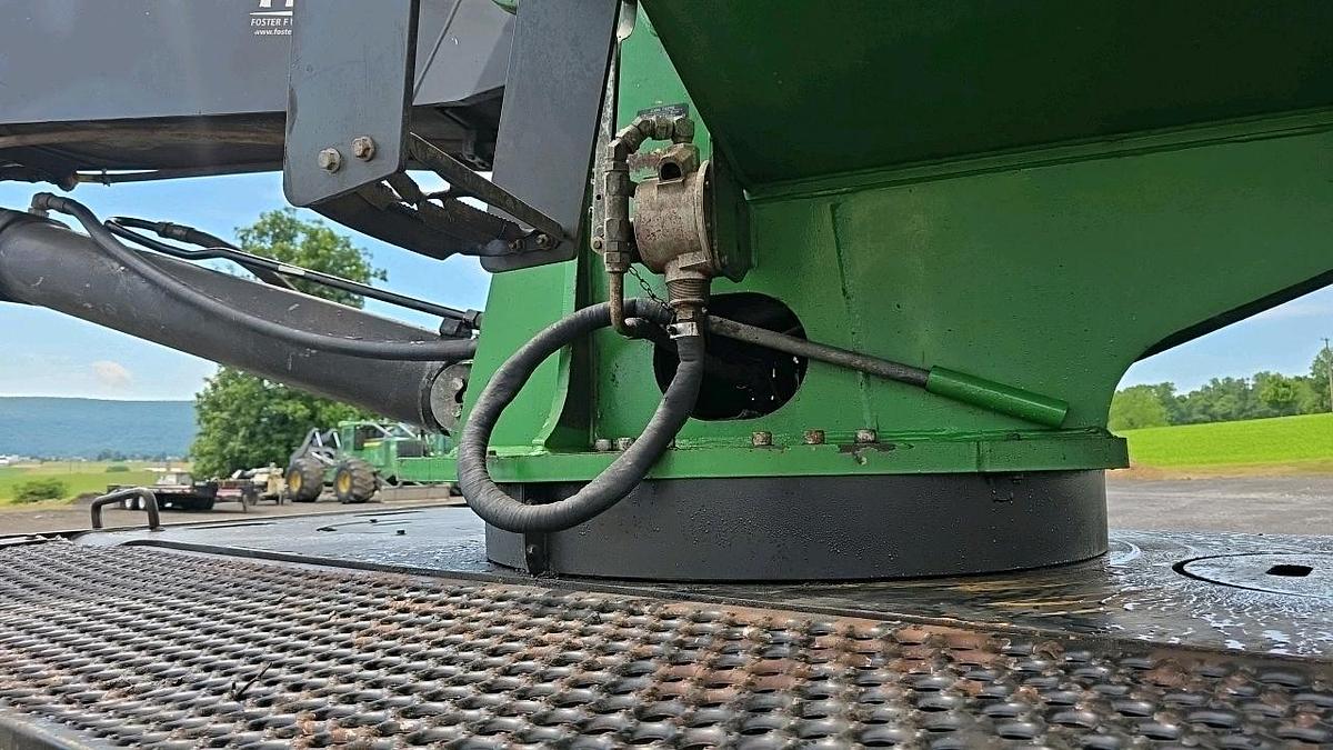 Used 2014 John Deere 437 Knuckleboom Loader