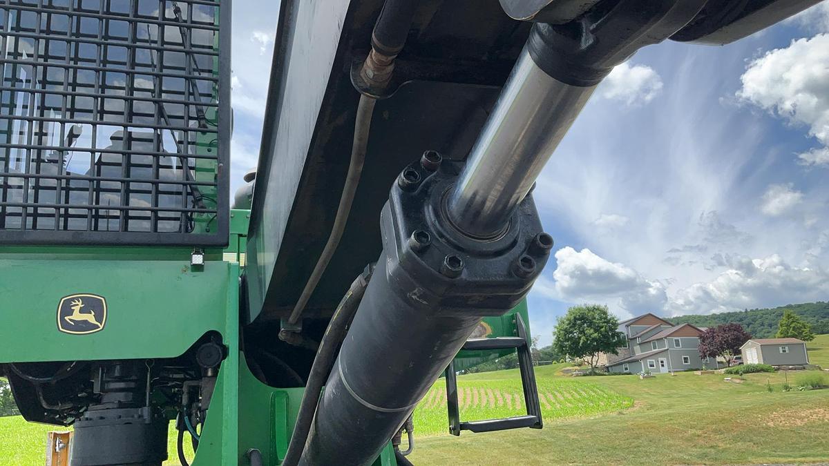 Used 2015 John Deere 437D Knuckleboom Loader