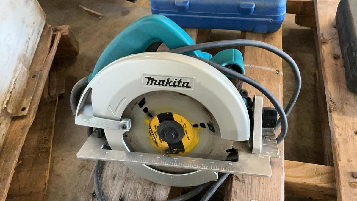 Used Makita Circular Saw, Inverter and Light