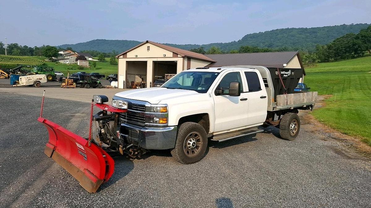 Used 2015 Chevrolet 2500 Flatbed Truck