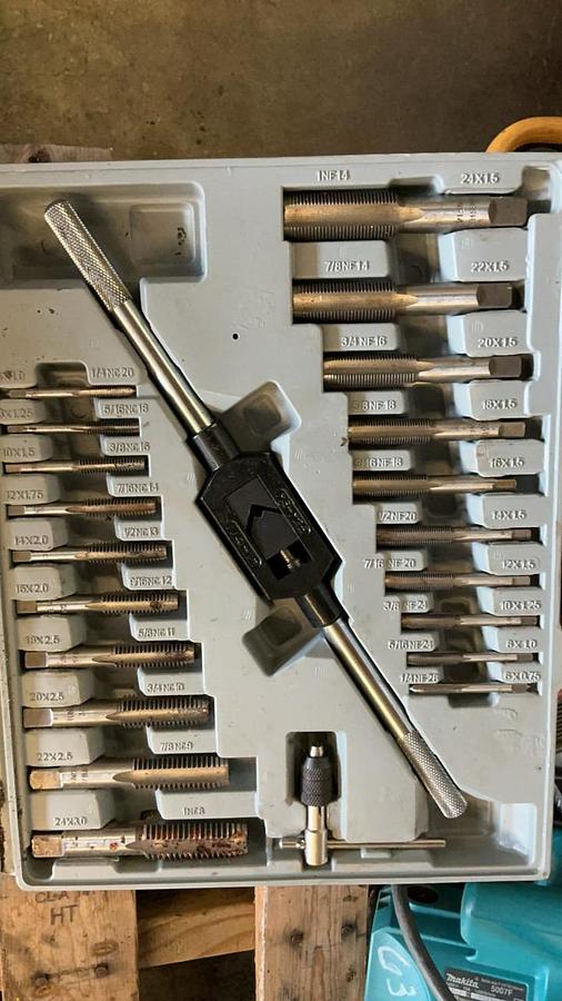 Used Tap & Die Set