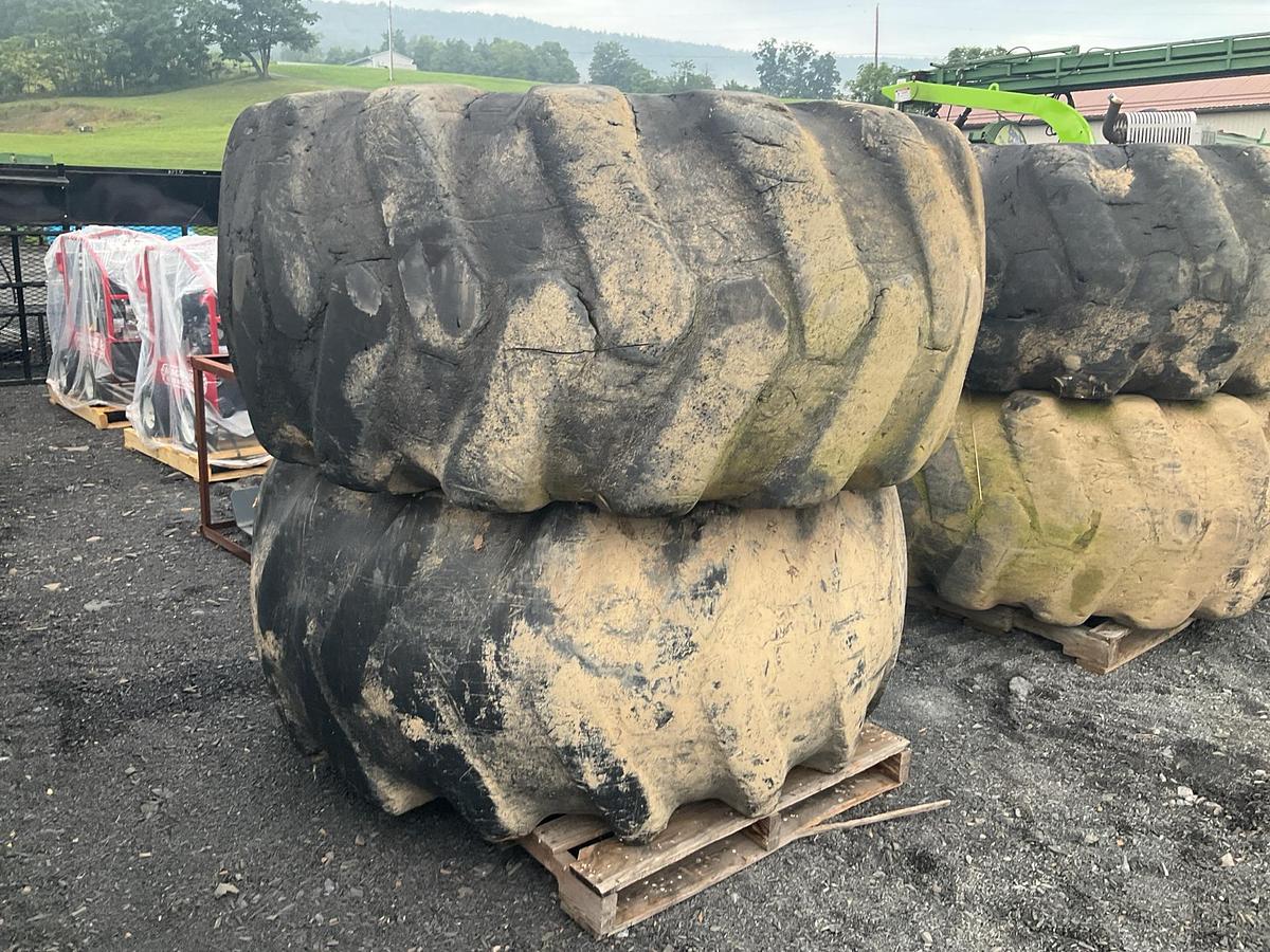 Used 30.5 Skidder Tires and rims