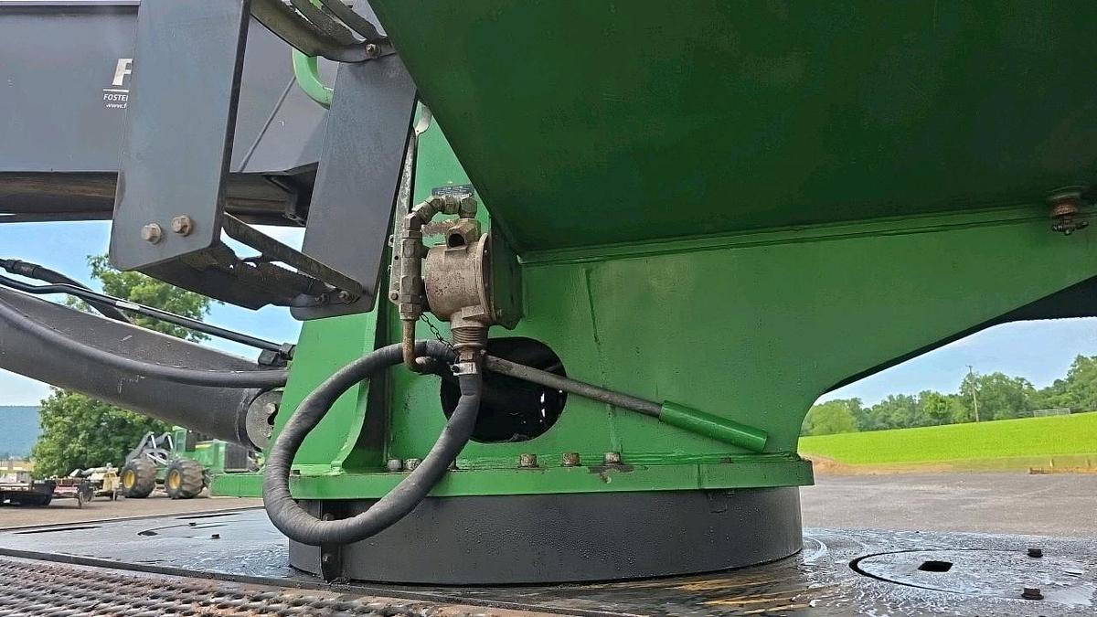 Used 2014 John Deere 437 Knuckleboom Loader