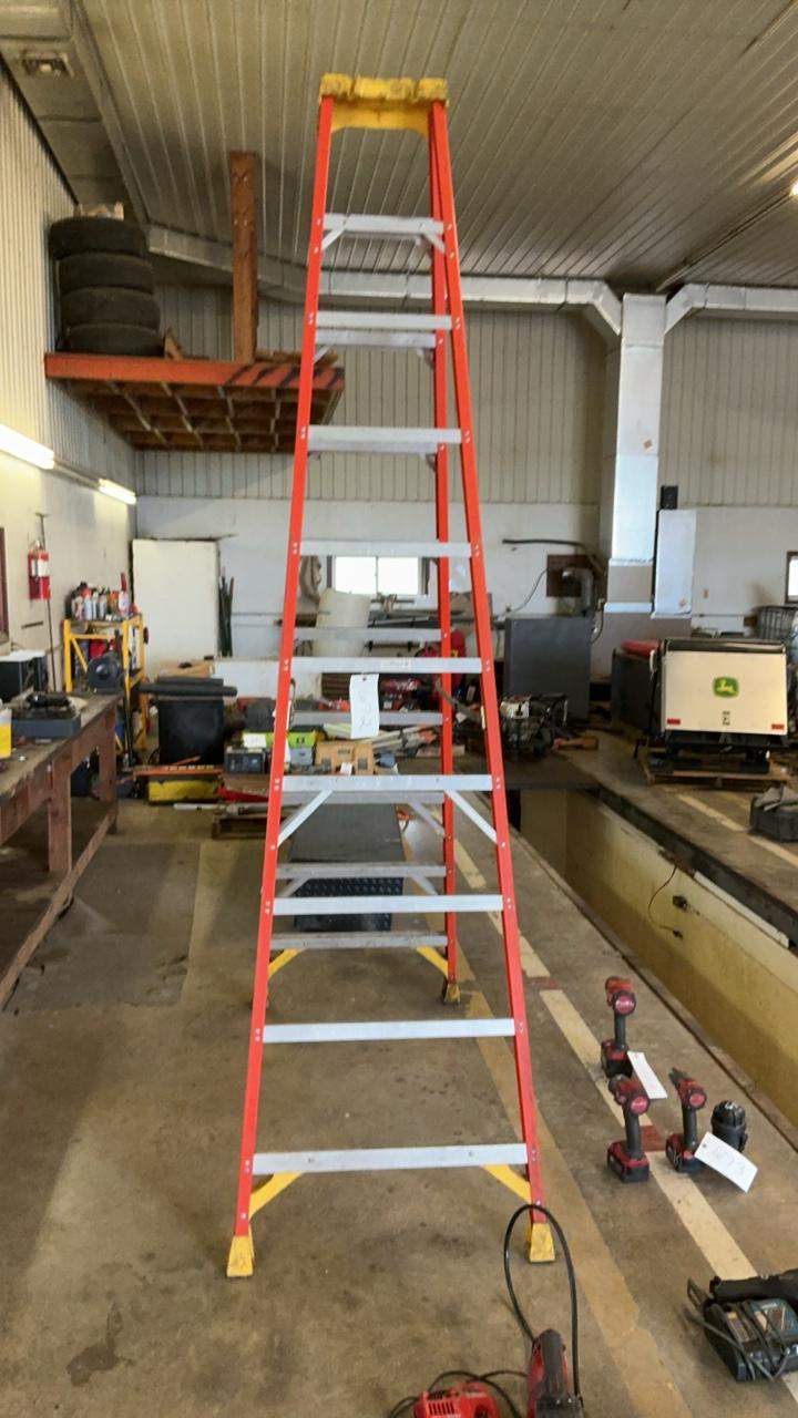 Used Werner 10’ Stepladder