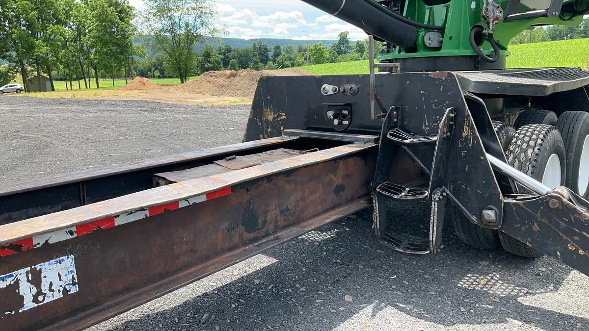 Used 2015 John Deere 437D Knuckleboom Loader