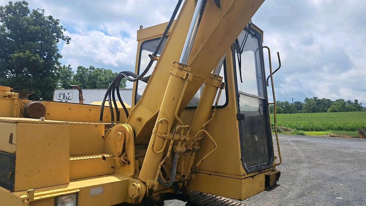 Used 1989 Caterpillar 211 Excavator