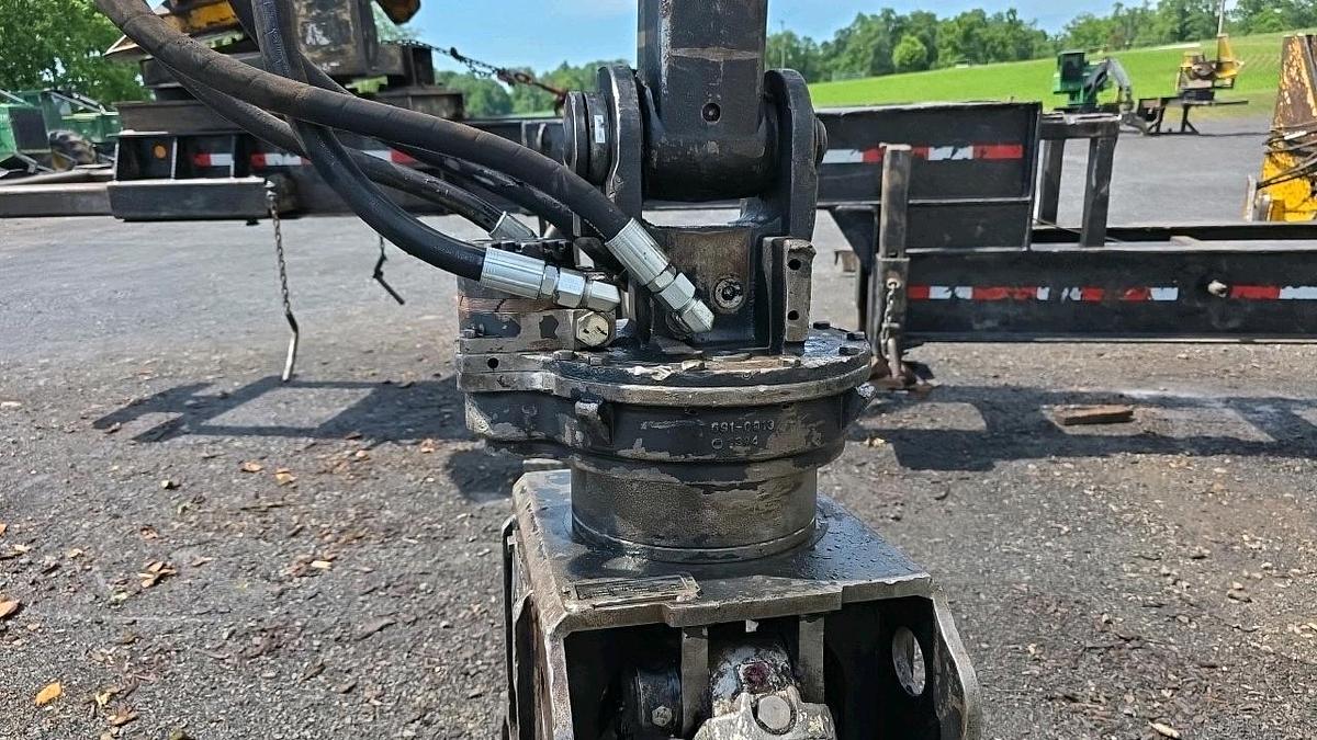 Used 2014 John Deere 437 Knuckleboom Loader