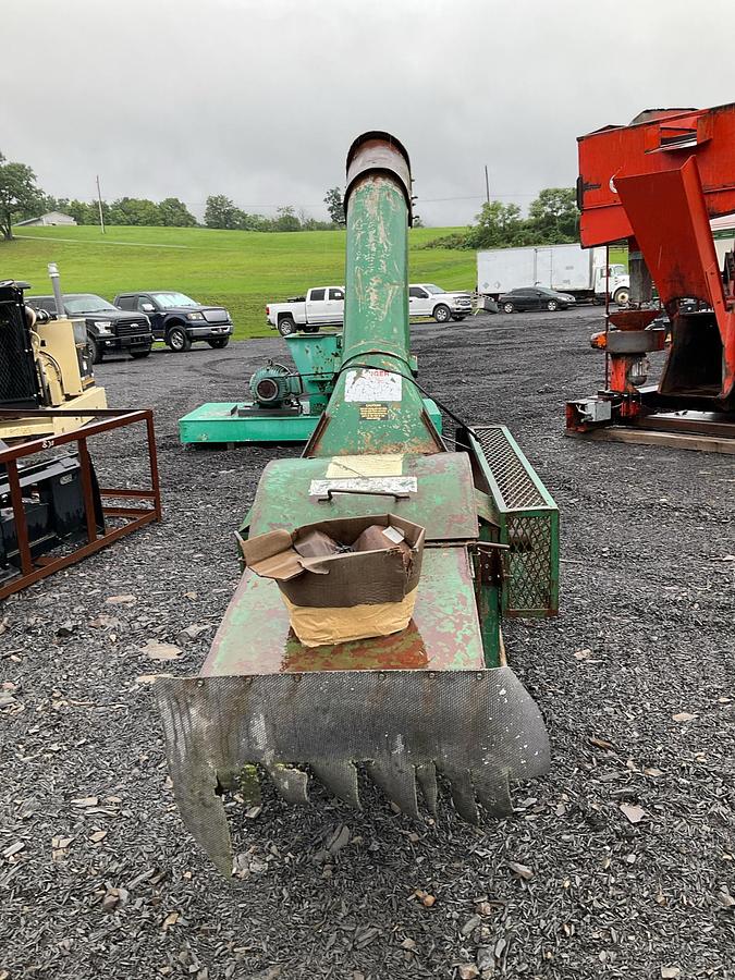 Used Mitts & Merrill Brush Chipper