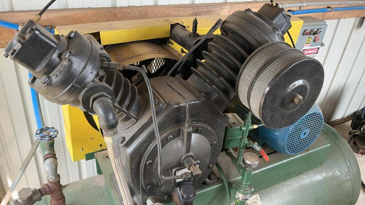Used Ingersoll Rand 71T2-10E2 Air Compressor