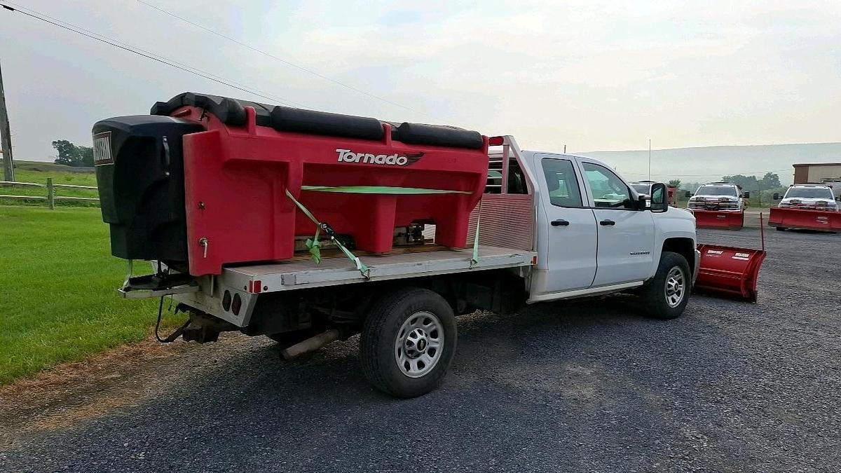 Used 2015 Chevrolet 2500 Flatbed Truck