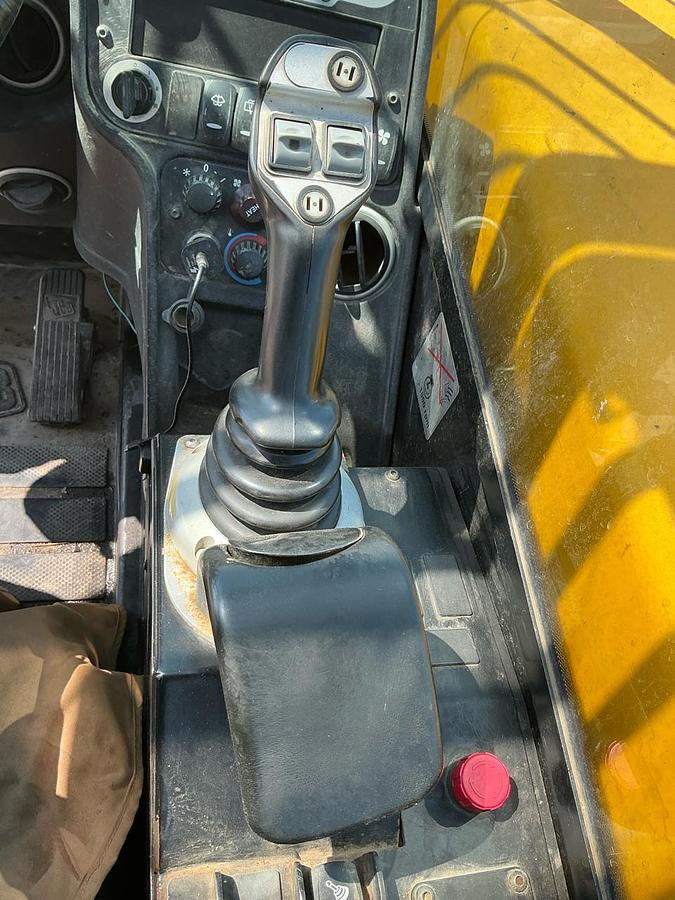 Used 2012 JCB 550 Telehandler