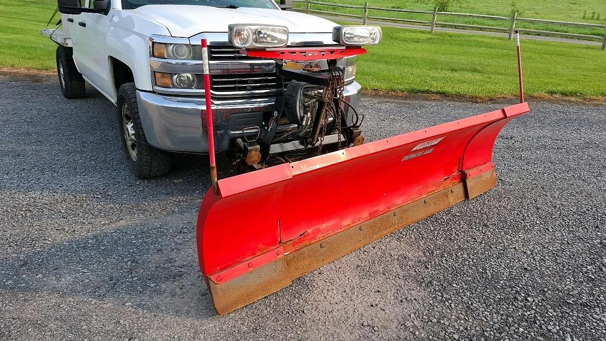 Used 2015 Chevrolet 2500 Flatbed Truck