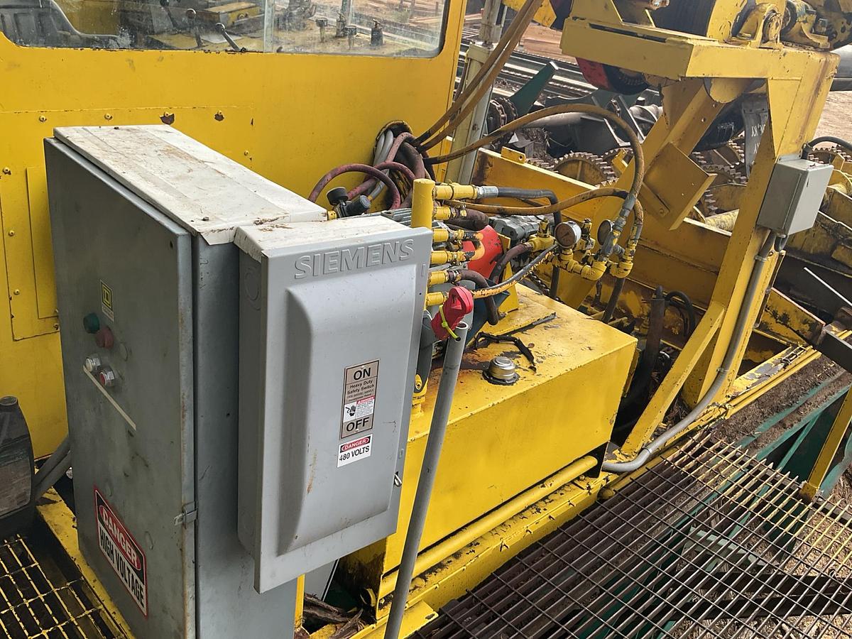 Used Fulgum E-616 Rosserhead Debarker