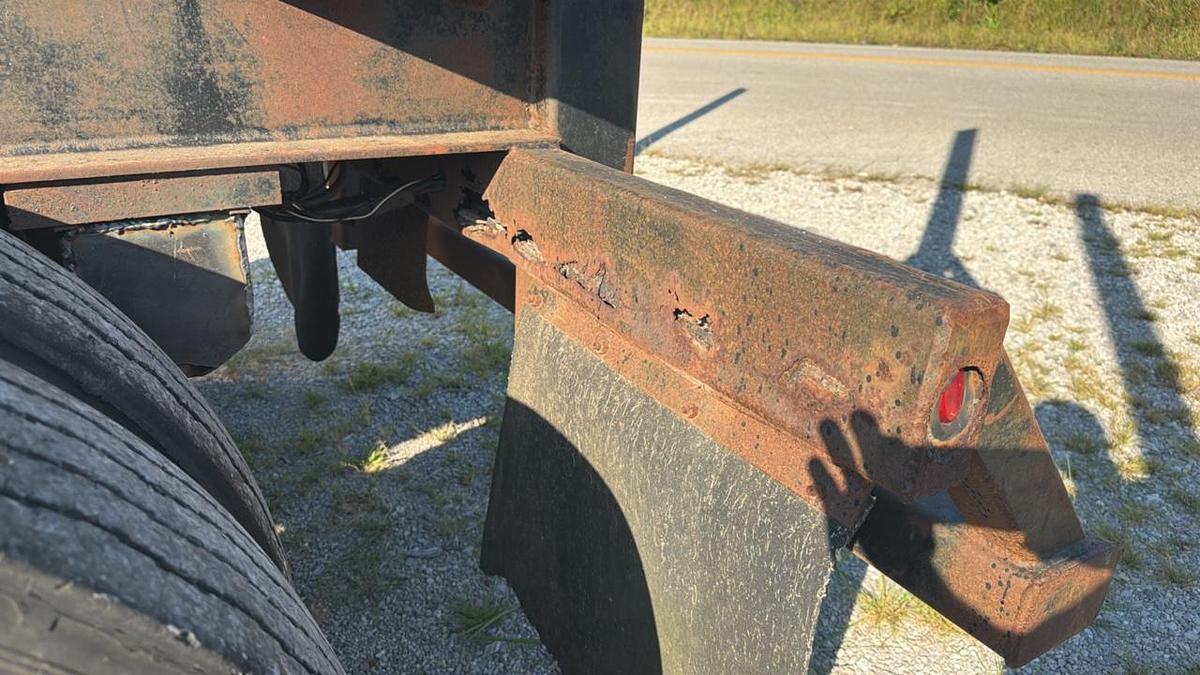Used 1998 Sun Manufacturing Log Trailer